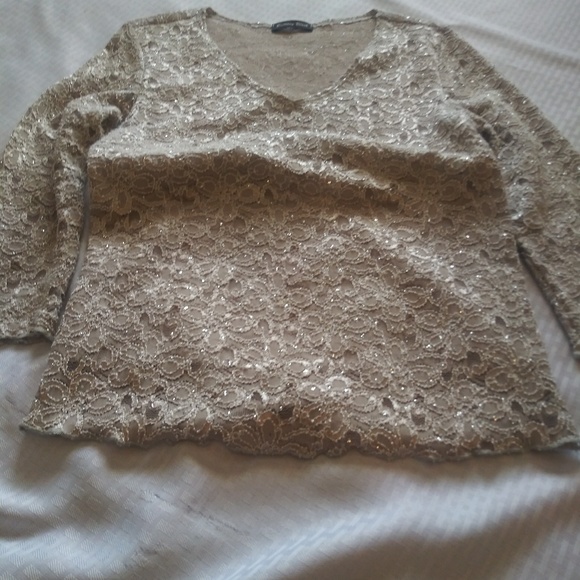 Blouse - Picture 3 of 3